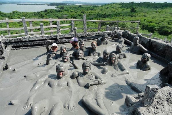 Visita al Volcán del Totumo